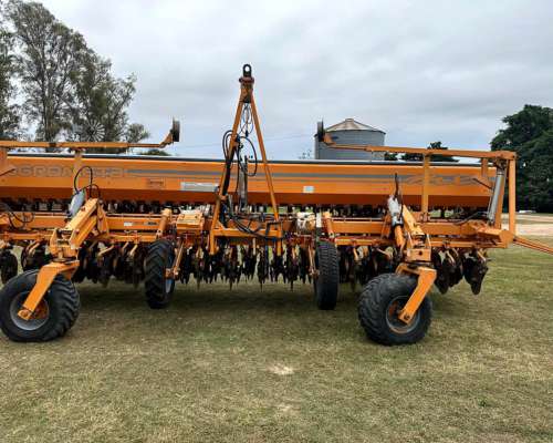 Sembradora Agrometal MX 33 a 21, Grano Fino, año 2003