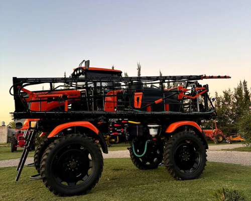 Pulverizadora Autopropulsada Praba AR3.65S.3