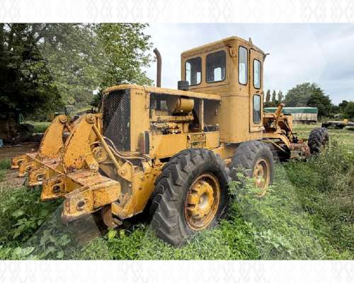 Motoniveladora Caterpillar 12e ID695