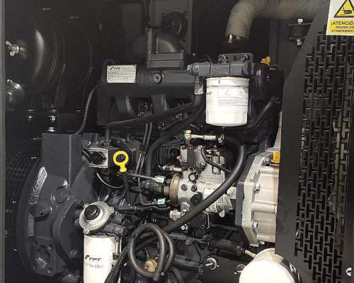Grupo Electrógeno FPT Iveco 33 KVA