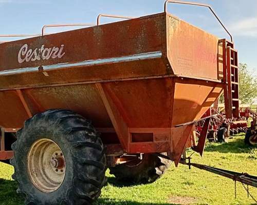 Tolva Autodescargable Cestari. Buen Estado