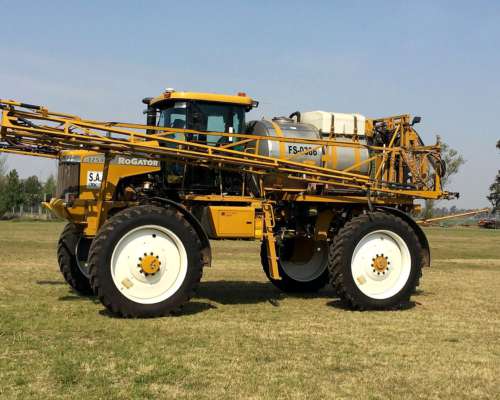 Pulverizadora Rogator 1254 - año 200 - 30 Mts Barral-