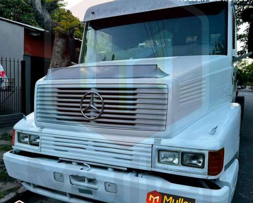 Mercedes Benz LS 1633 año 1999 y Semi Baranda