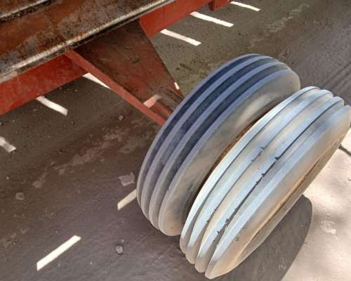 Girasolero Mainero 1035 de 12 Surcos a 0.70 Bandeja Angosta