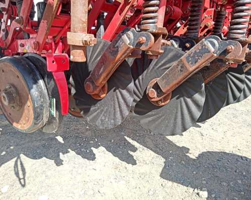 Sembradora Crucianelli de 55 a 17 con Kit a 35 Mecanico