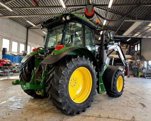 Tractor John Deere 6115 RC