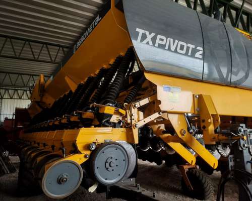 Sembradora Agrometal TX Pivot 2, 18 a 52, año 2023, Neumatic