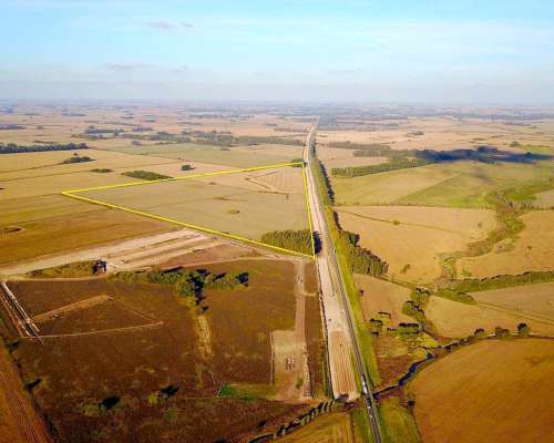 75 Has Campo Agrícola Sobre Ruta 8 en la Luisa