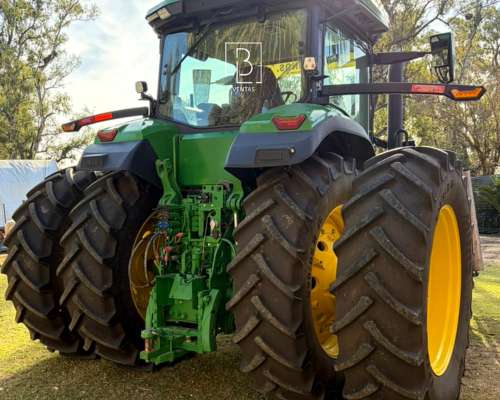 John Deere 7r 230.