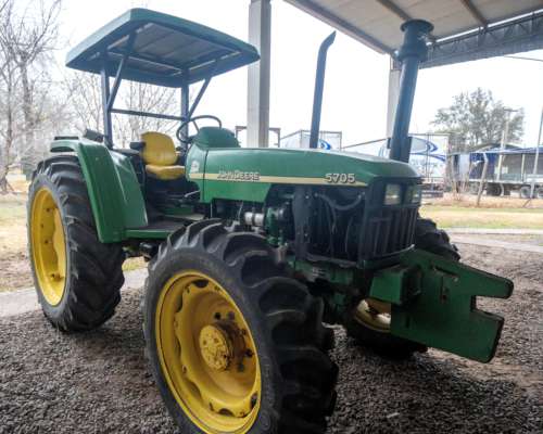 Tractor John Deere 5705 - Agroads