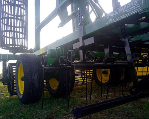 Rolos Desterronador con Rabasto y Peine 7.50 Mts. Marmel