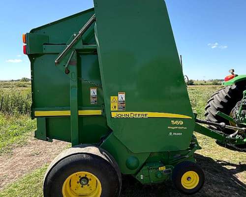 Rotoenfardadora John Deere 569