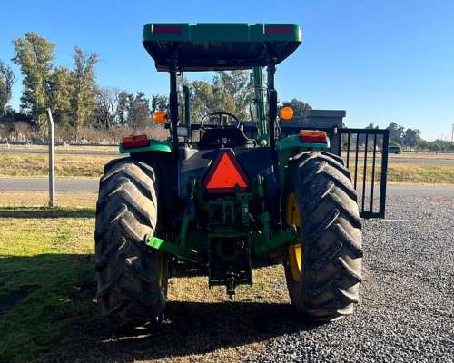 Tractor John Deere 5725 con Pala Frontal Original