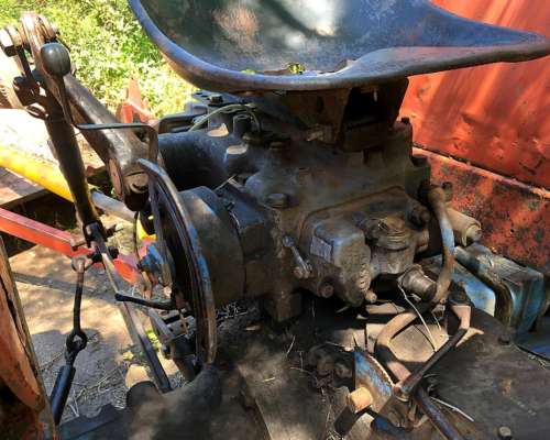 Tractor Fiat 600e con Desmalezadora de Arrastre 1,5mts