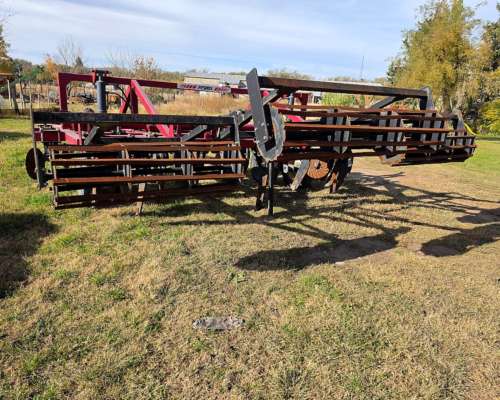 Subsolador Febra de 13 Timones a 35cm con Rolo