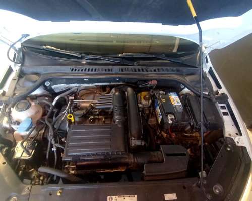 Volkswagen 2018 Vento 1.4tsi Comf TIP $27.600.000 132.000km