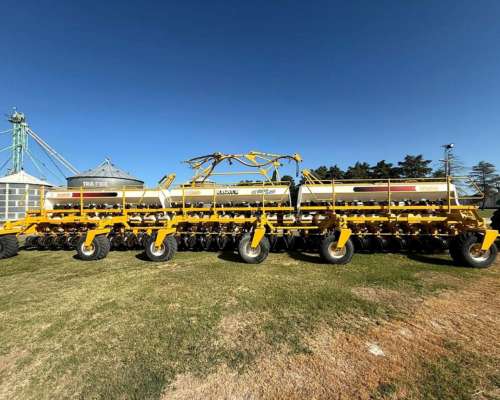 Sembradora Ascanelli Magnum RS 3000,