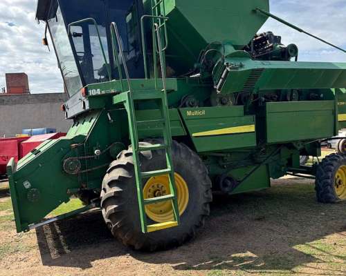 Cosechadora de Mani Leonarth Doble Hilera Autopropulsada