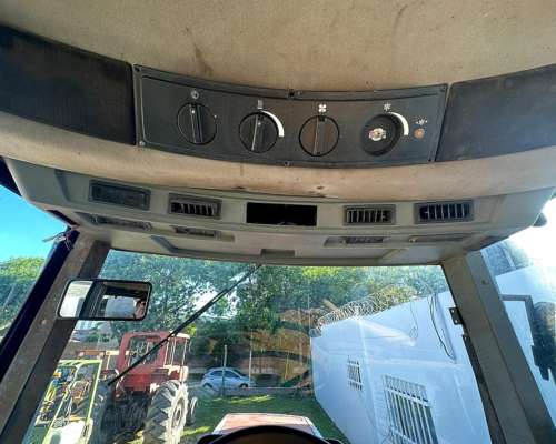 Case 7210 4X4 210 HP