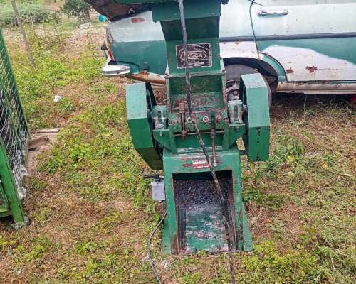 Molino Triturador Apto para Plastico, Forrajes y Granos