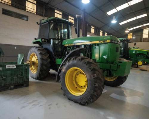 Tractor John Deere 4755