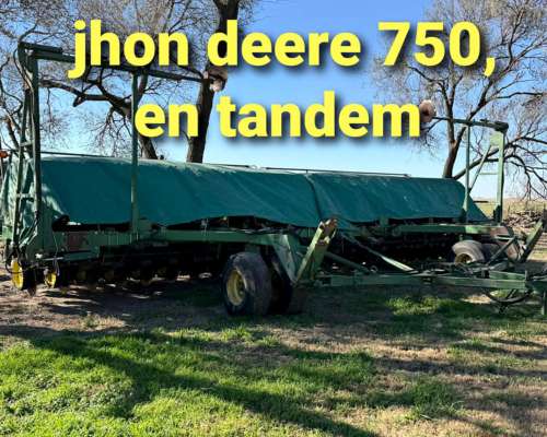Jhon Deere 750 en Tandem