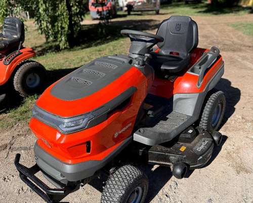Minitractor Husqvarna de 19 HP