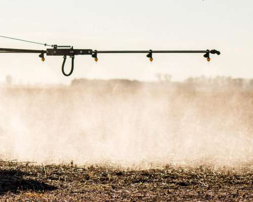 Pulverizador AM 440 Botalón 10 Metros de Arrastre