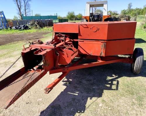 Enfardadora Mainero RF 90