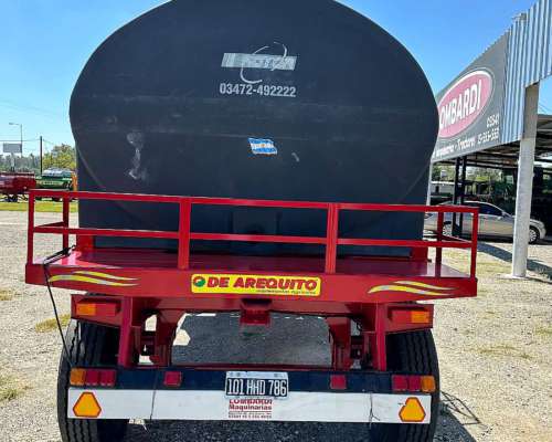 Acoplado con Tanque Plástico - 8.000lts - de Arequito
