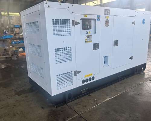 Generador Industrial 150 KVA (120 KW) a GAS Trifásico Insono