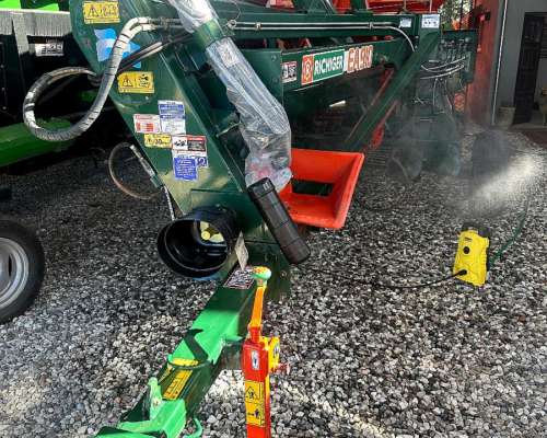 Extractora de Cereal Richiger Usada