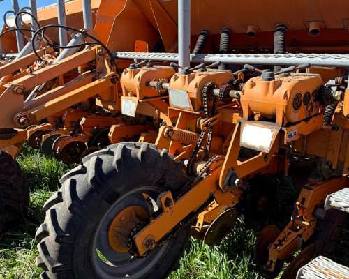 Sembradora Agrometal 16l a 52,5cm Neumatica Clic 2 Doble FER