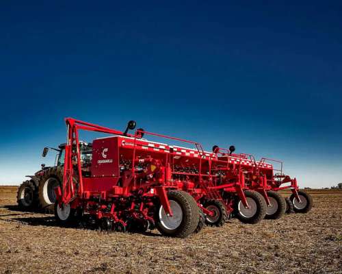 Sembradora Grano Grueso Neumática - Gringa - Crucianelli