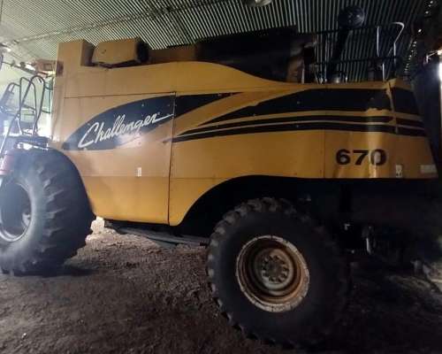 Cosechadora Challenger 670 - Usada