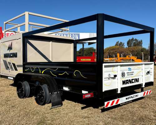 Trailer para Drones Mancini, Disponible