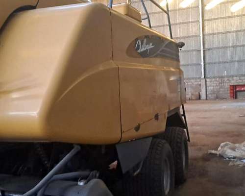 Mega Enfardadora Challenger Lb33b