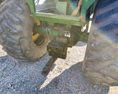 Tractor John Deere 4530