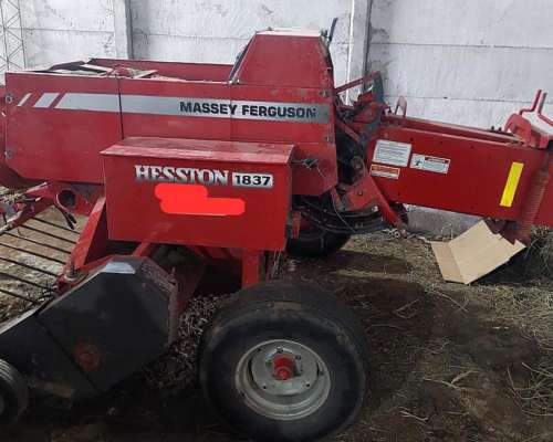 Enfardadora Massey Ferguson, Impecable