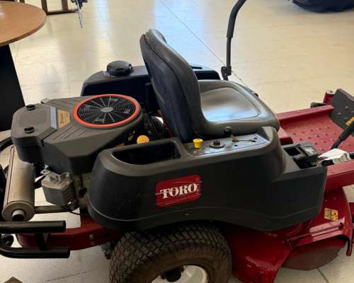 Tractor Cortacésped Radio Zero Toro 42 Pulgadas 26hp