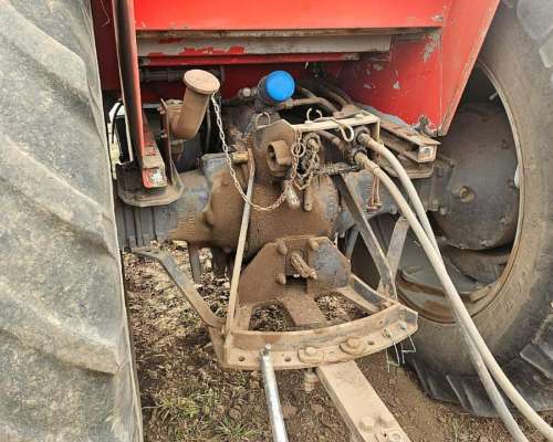 Tractor Massey Ferguson 1360 con Duales, 160 HP, muy Bueno.