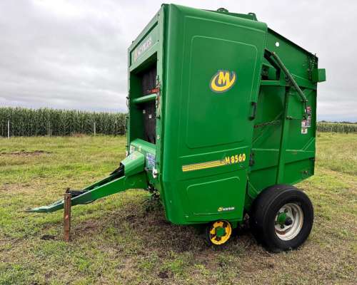 Rotoenfardadora Montecor M 8560 Usada