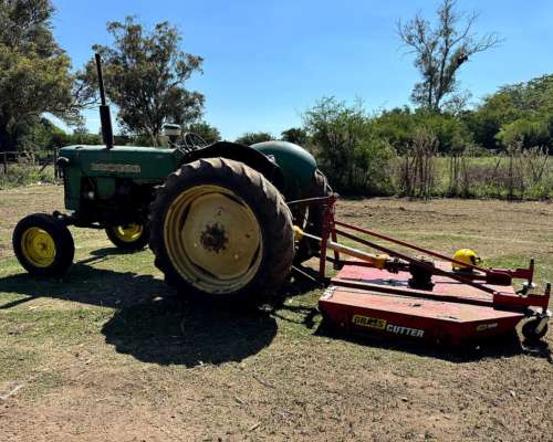Tractor John Deere 445 con Tres Puntos 1970