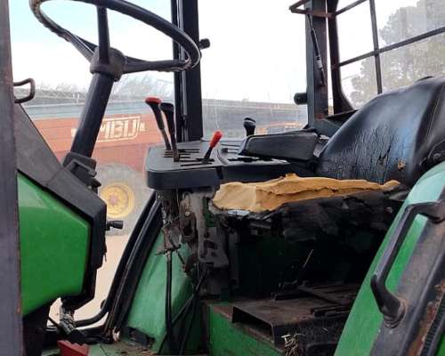 Tractor John Deere 6300