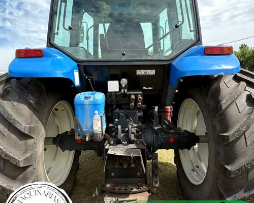 ✅tractor New Holland ➡️tm135,éxitos,año 2007,centro Cerrado