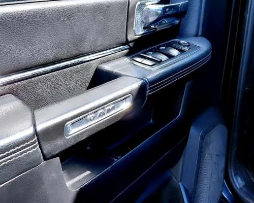 Ram 1.500 5.7 V8 Laramie 4X4