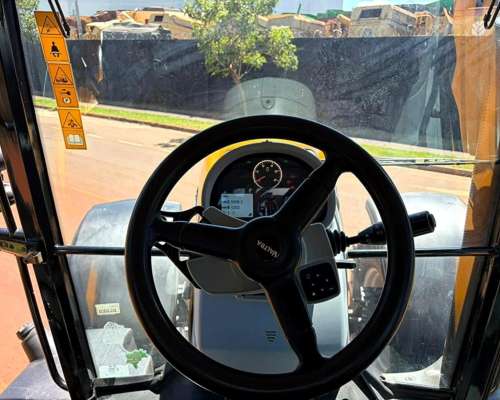 Tractor Valtra Levante 3 Puntos Delantero y Toma Fuerza