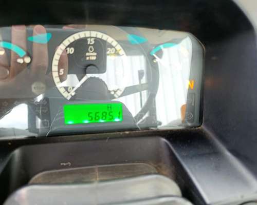 Tractor John Deere 6110 D - 2016