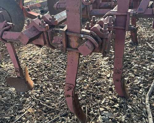 Aporcador Carpidor Cultivador 6 Puas 3 Puntos Rojo