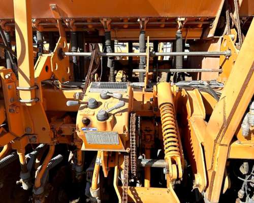 Sembradora Agrometal Modelo MXY 37 a 17,5 año 2007